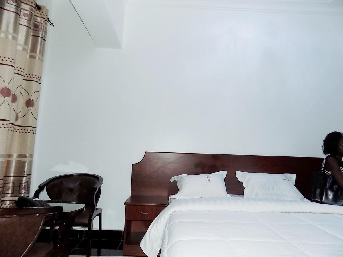 Sunrise Hotel Кампала Экстерьер фото